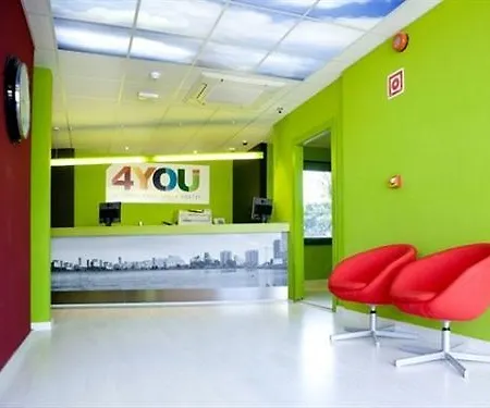 Safestay Seafront - Atlantico 旅馆 卡尔佩